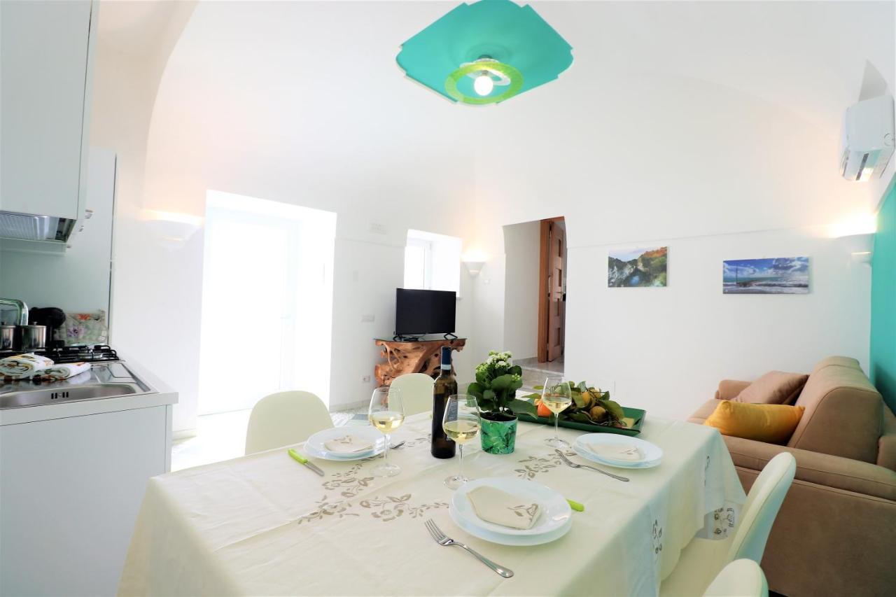 Mary'S Apartments - De Vivo Realty Massa Lubrense Ngoại thất bức ảnh