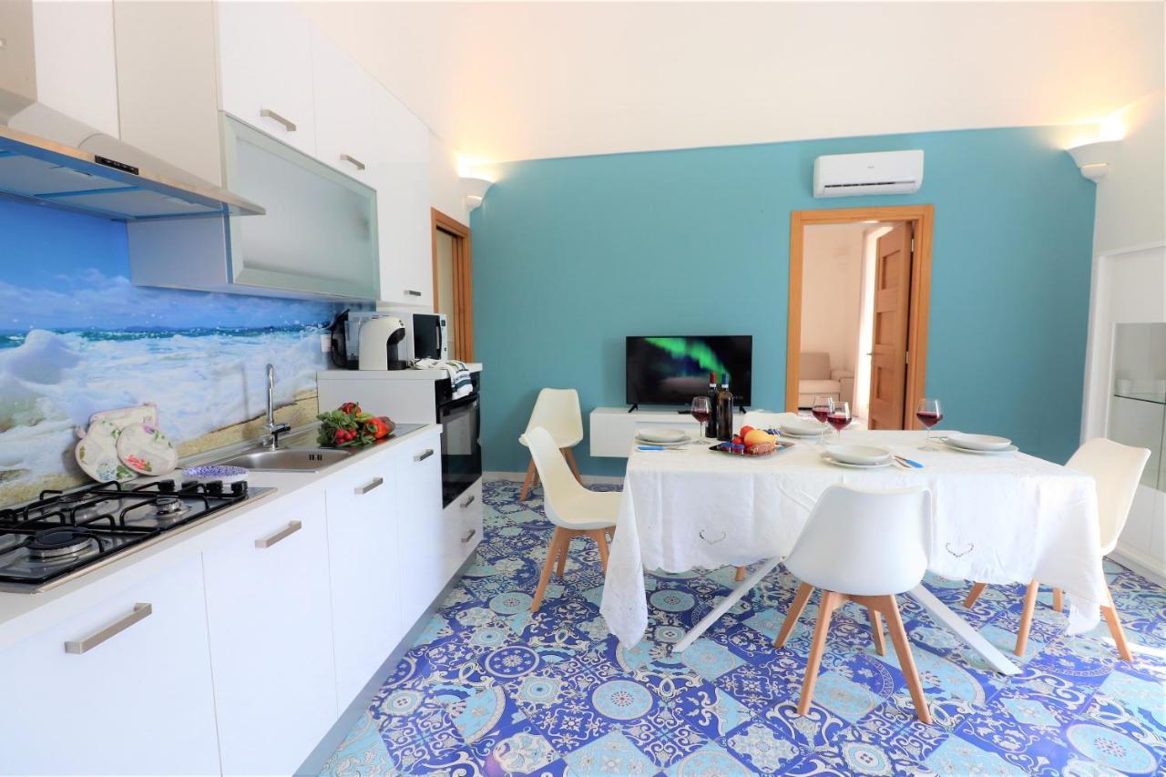 Mary'S Apartments - De Vivo Realty Massa Lubrense Ngoại thất bức ảnh